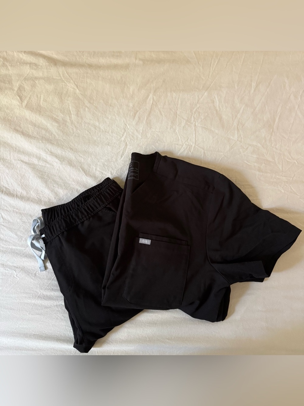 FIGS Men’s Technical Collection Black Scrub Top and Jogger Pants Set XXL
